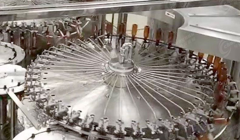 塑料瓶啤酒灌裝機-4